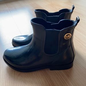 Michael Kors Rain booties